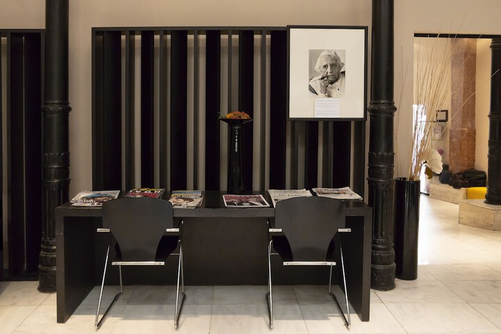 Guest Lobby