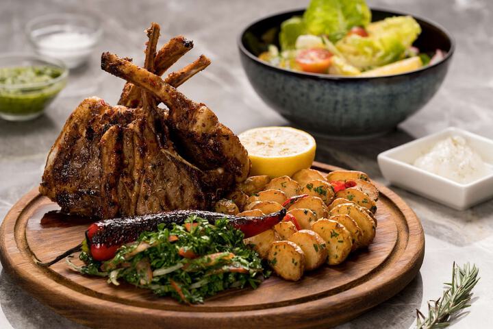 Dining 82 of 136