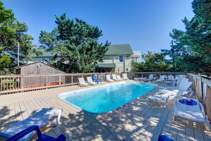 Pool 294 of 309