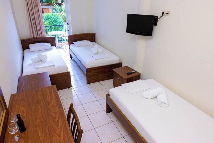 Room 21 of 52