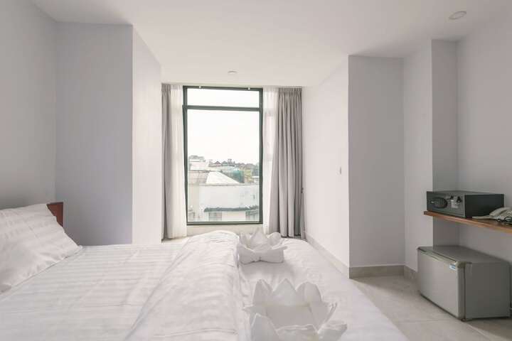 Room 50 of 148