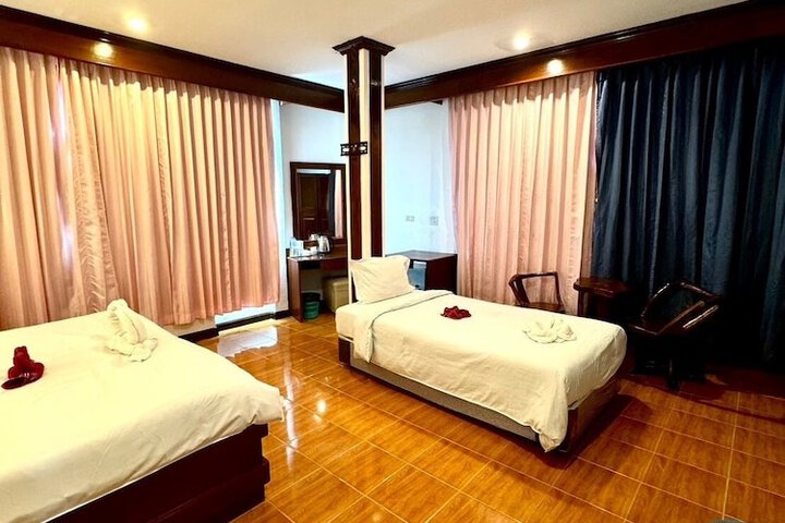 Room 22 of 34
