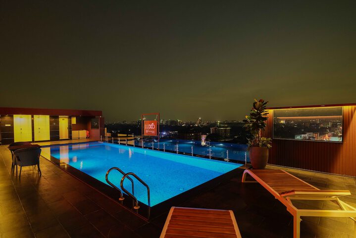Pool 24 of 41