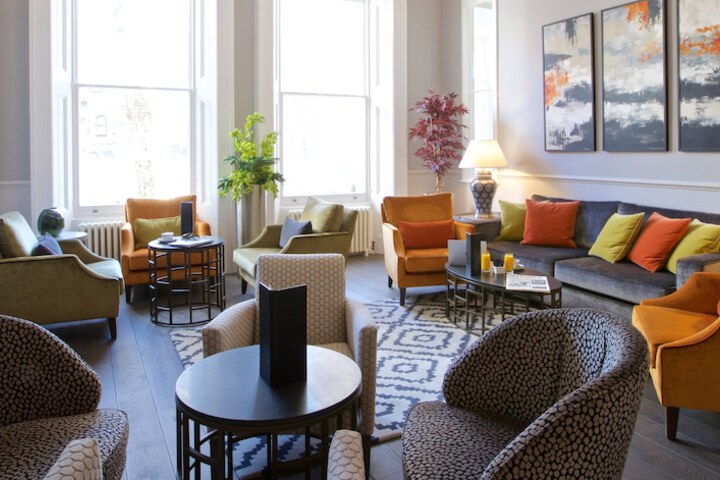 Guest Lobby