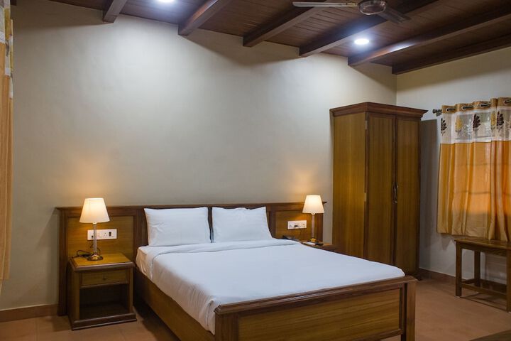Room 5 of 23