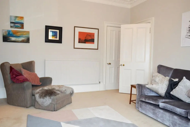Room 4 of 14