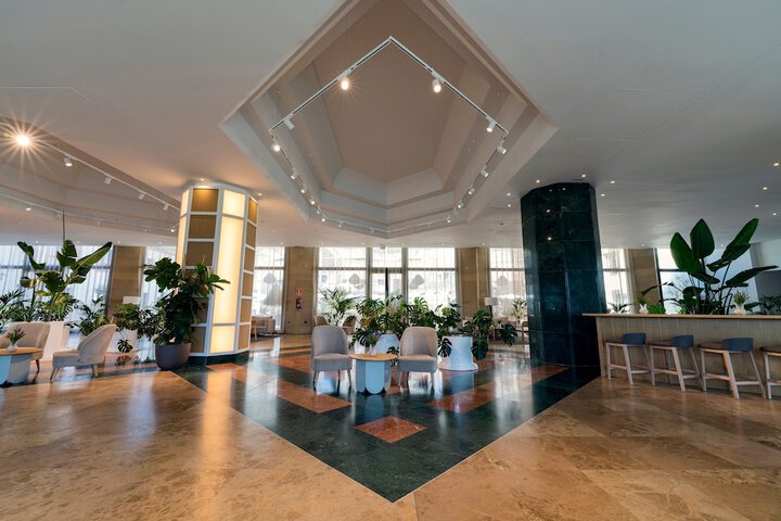 Hotel Interior 10 of 124