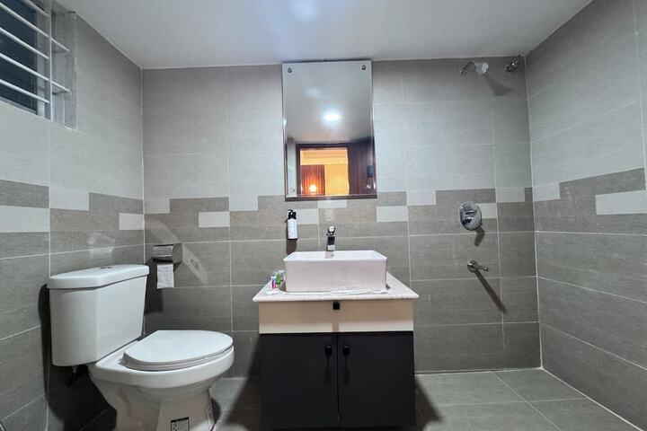 Room 17 of 24