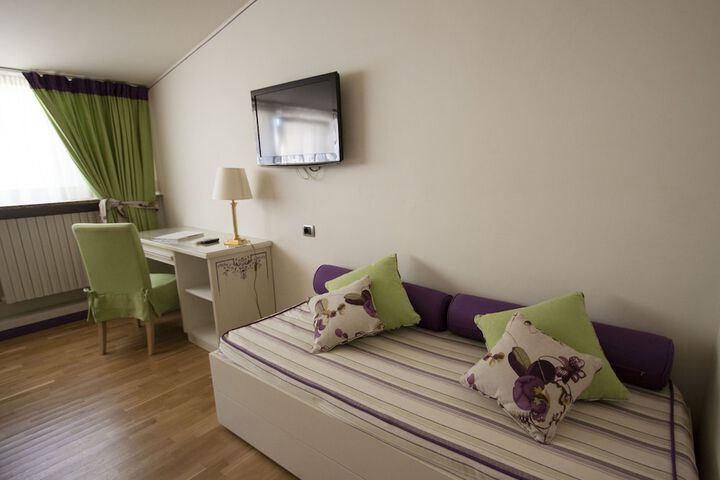 Room 30 of 113