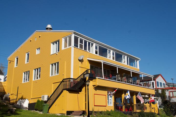 Hotel 71 of 82