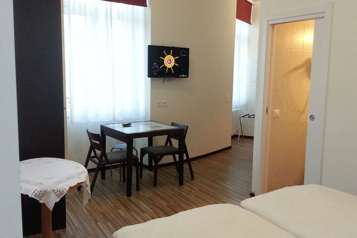 Room 10 of 52