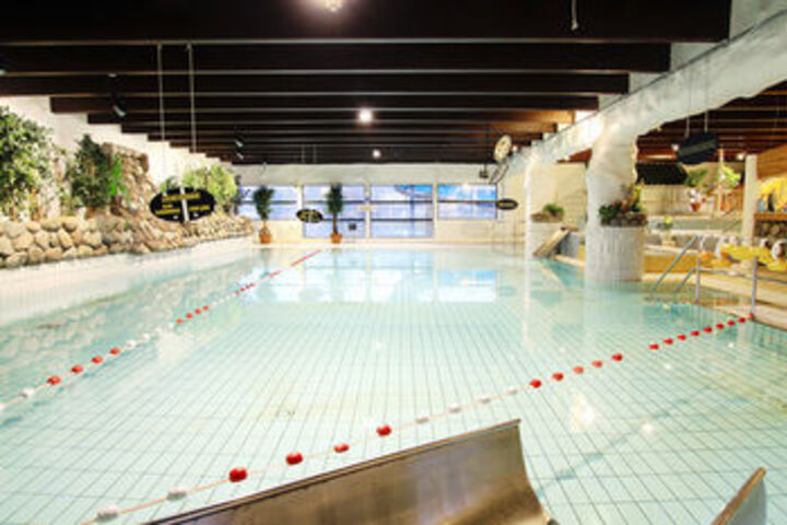 Pool 31 of 38