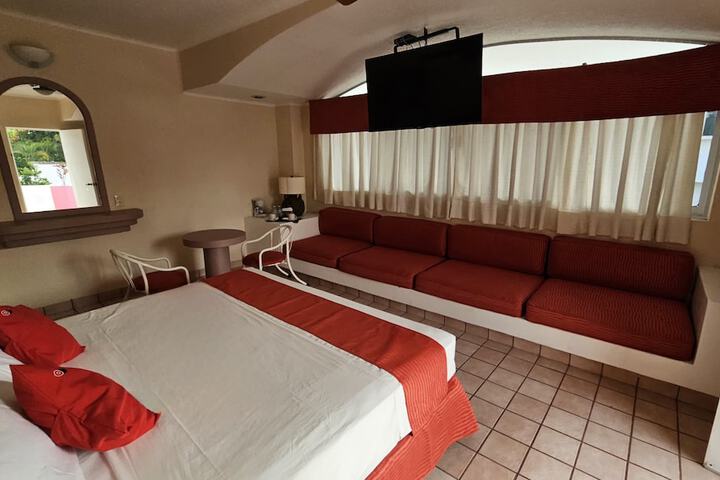Room 2 of 22