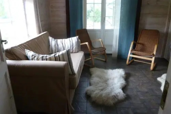 Room 3 of 12