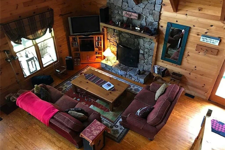 Room 11 of 19