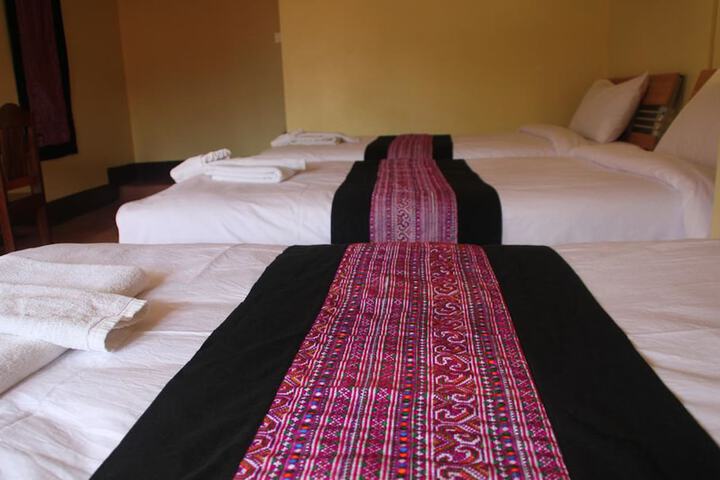Room 5 of 28