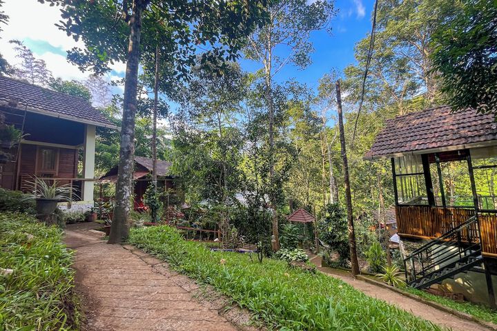 Hotel Exterior 48 of 71