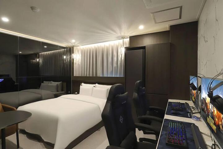 Room 25 of 109