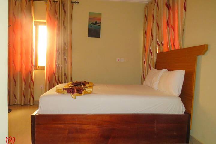 Room 63 of 119