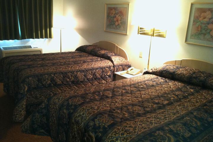 Room 17 of 35
