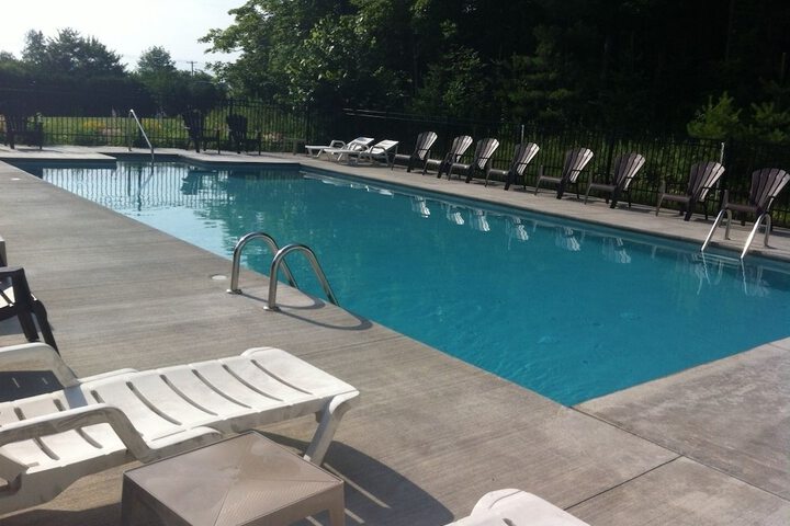 Pool Hotel