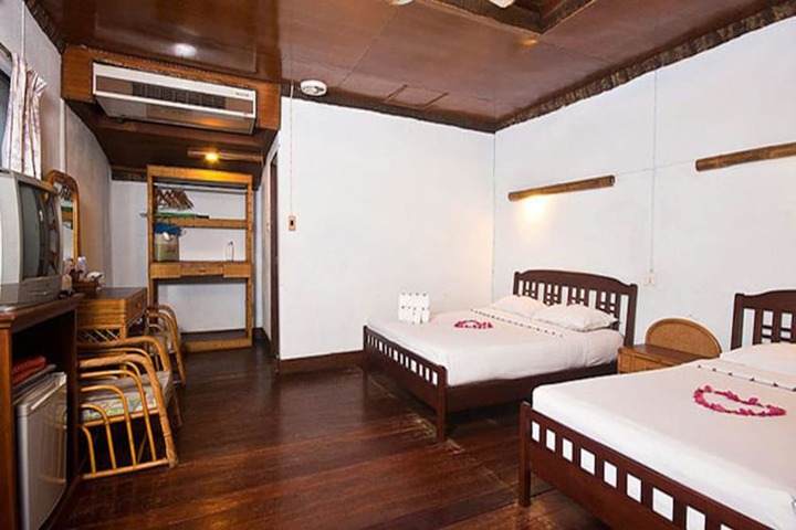 Room 5 of 52