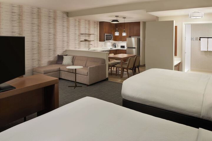 Room 4 of 24