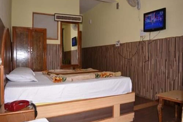 Room 8 of 20