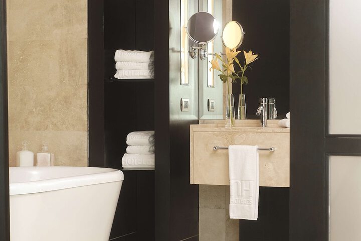 Bathroom Interior Photo