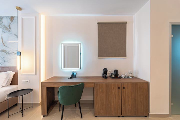 Room 72 of 187