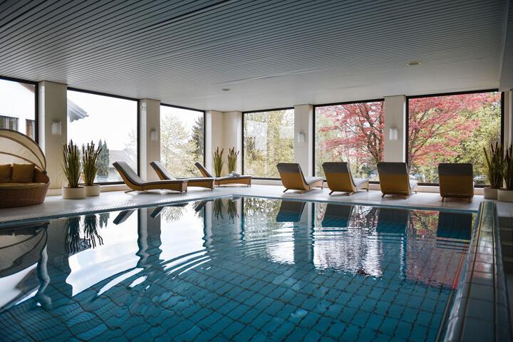 Pool Hotel