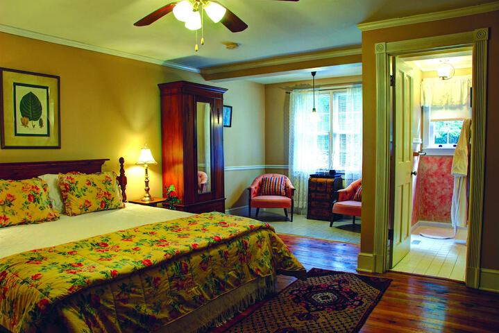 Room 6 of 40