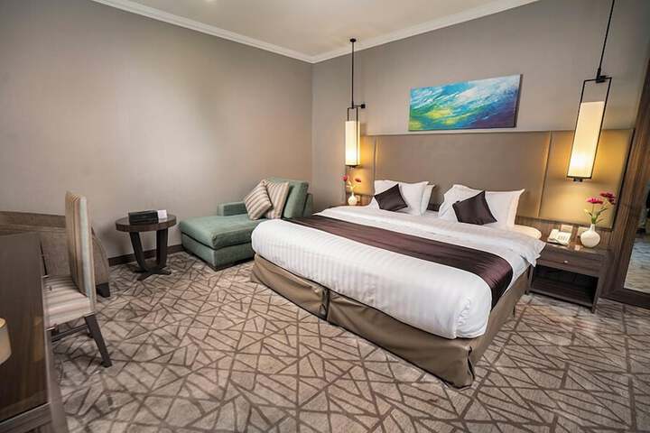 Room 7 of 24