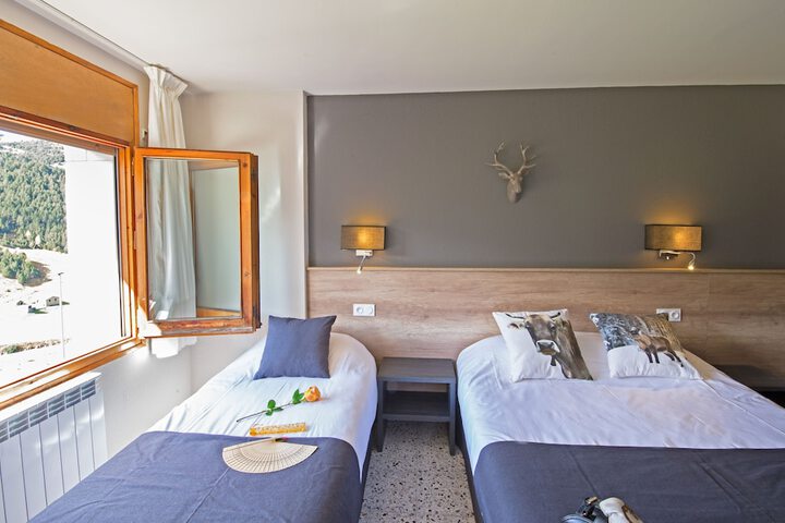 Room 10 of 48
