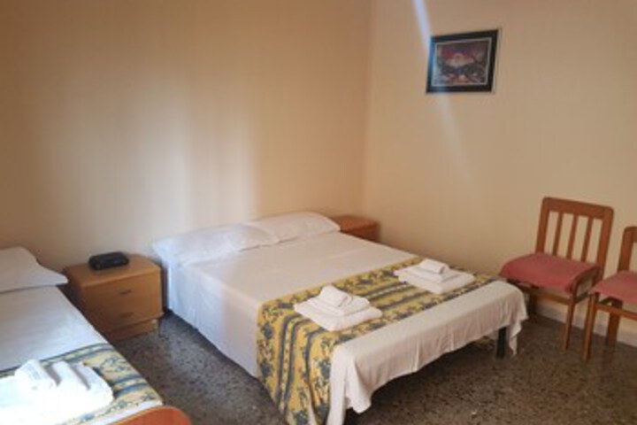 Room 72 of 92