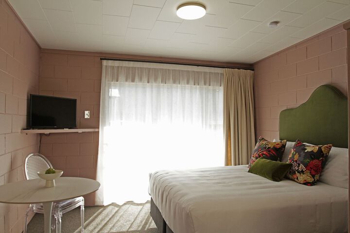 Room 15 of 53