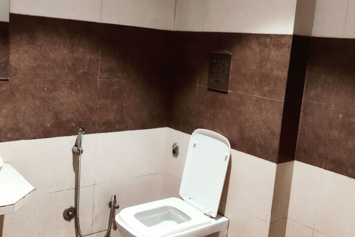 Room 32 of 44