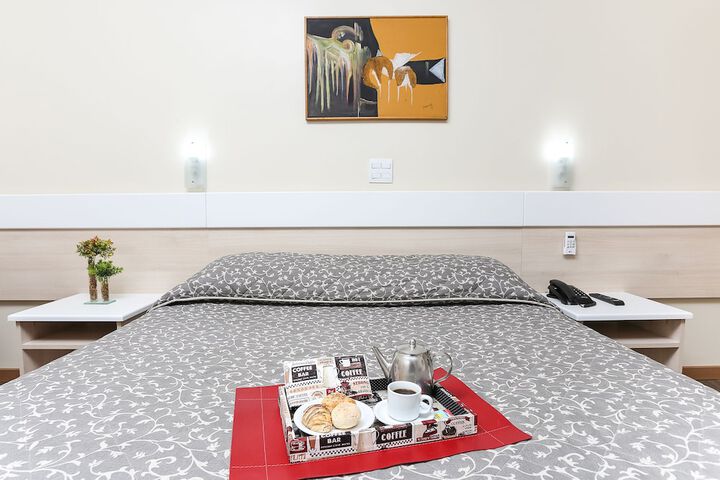 Room 6 of 31