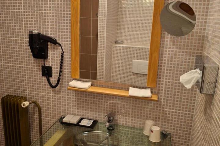 Photo 29