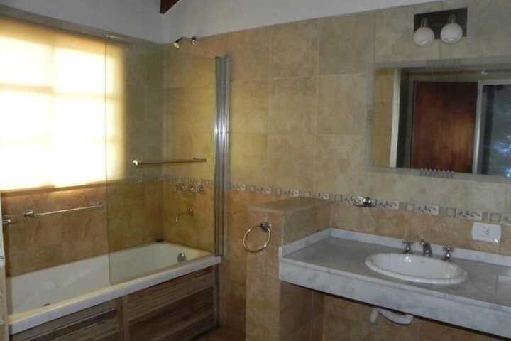 Room 6 of 30