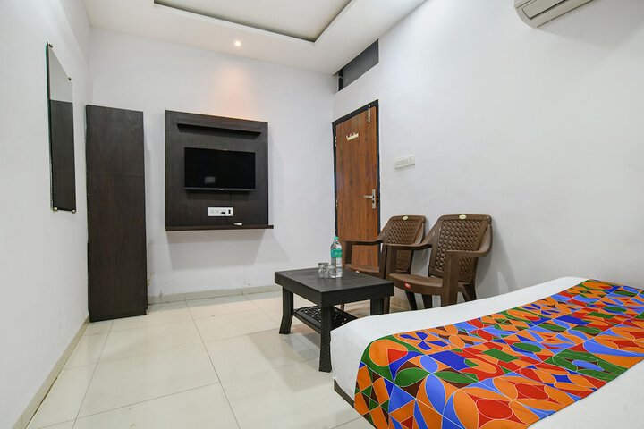 Room 17 of 21