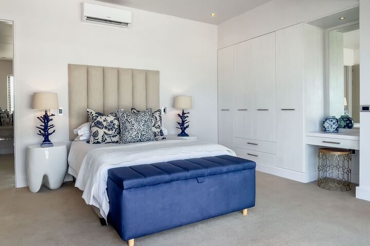 Room 2 of 39