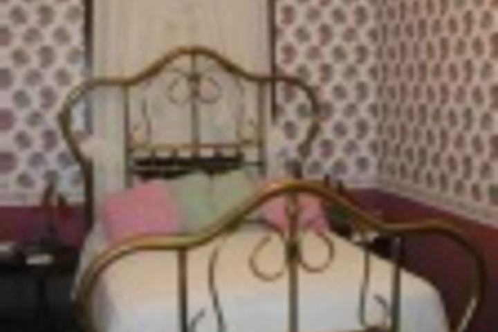 Room 173 of 240