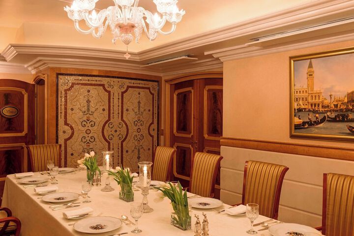 Dining Photos
