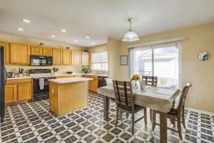Photo of East Denver Home in Quiet Neighborhood Sleeps 13