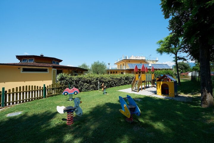 Childrens Activities 19 of 24