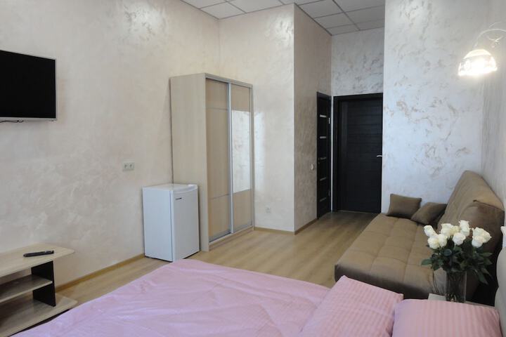 Room 7 of 19