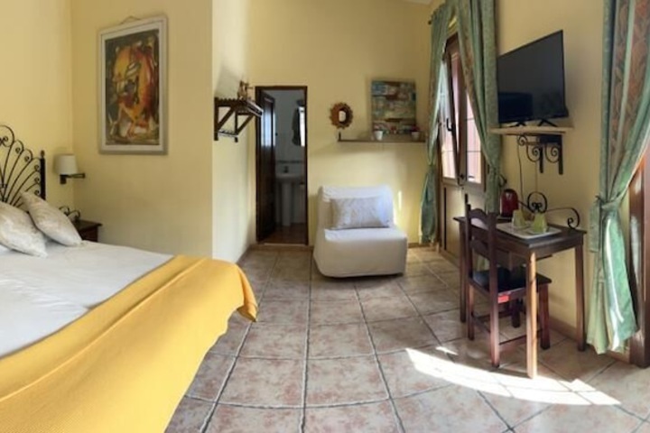 Room 3 of 19