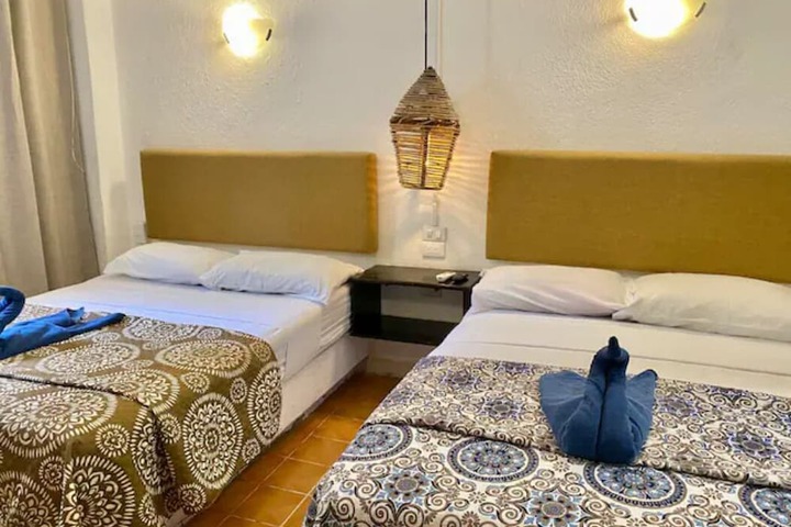 Room 4 of 24