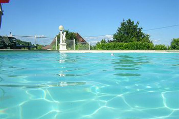 Hotel Pool